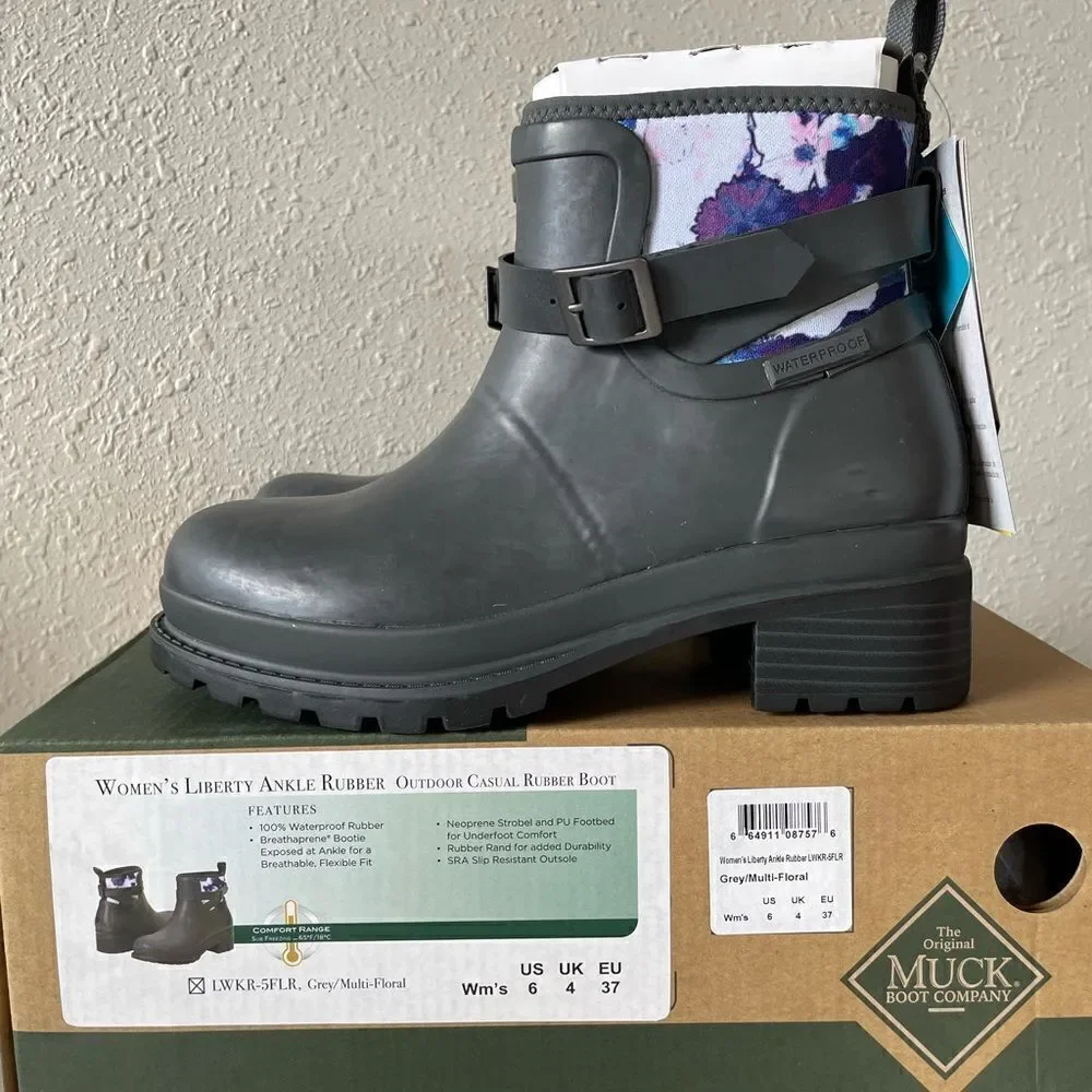 NIB Liberty Ankle Rubber Muck Boots Size 6